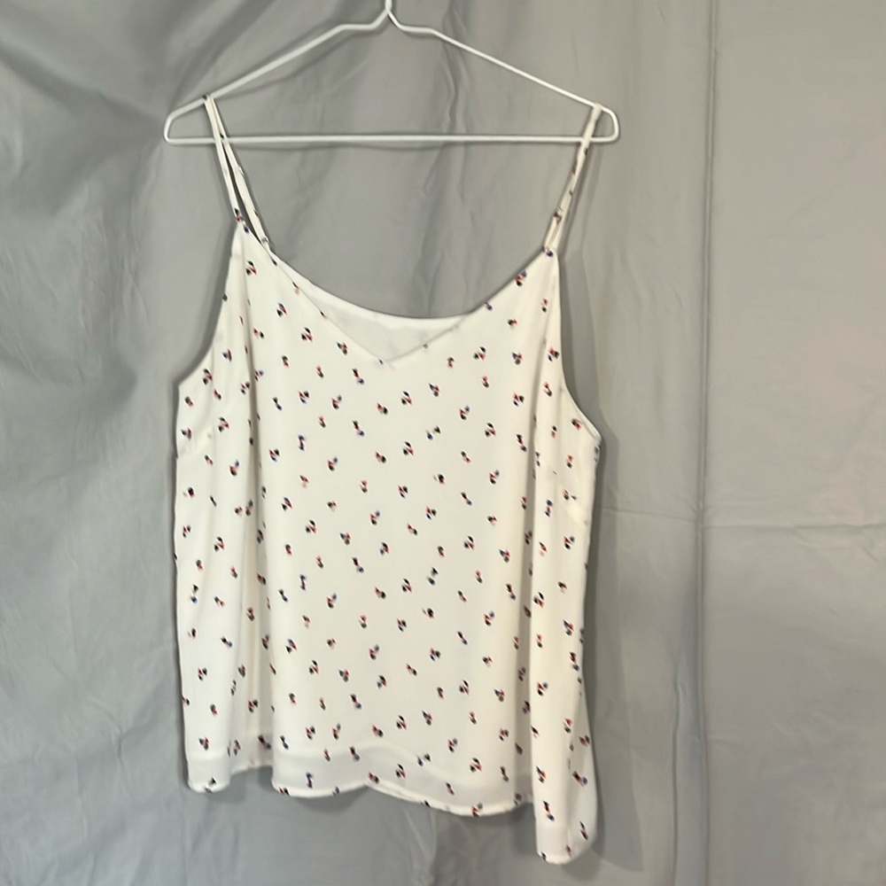 Little mountain tank blouse cream size L